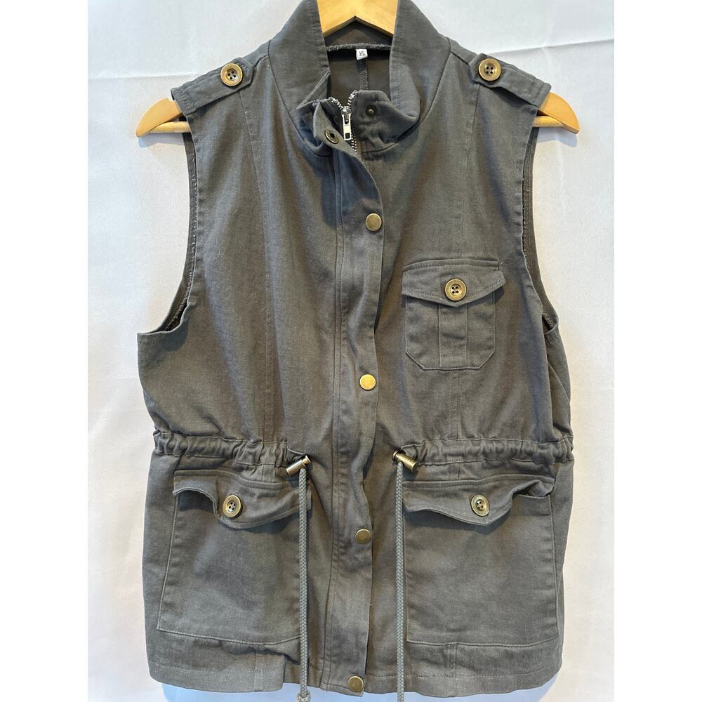 Green/Gray Utility Vest with Adjustable Waist and Epaulettes